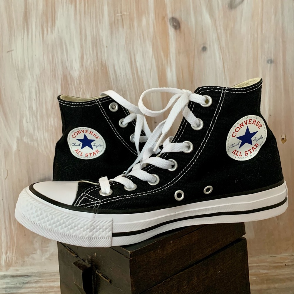 High Top Black Converse